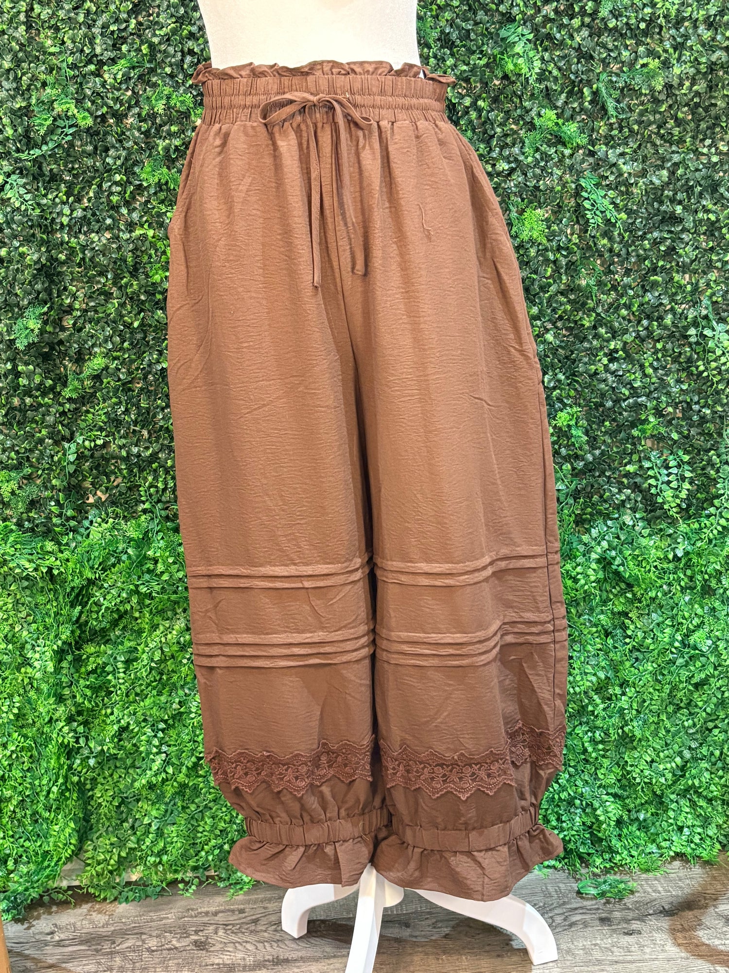 ENTRO Pant In Brown