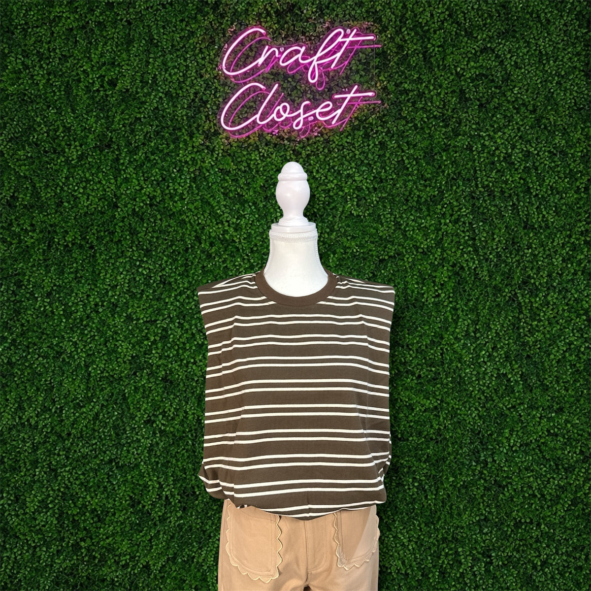 ENTRO Top In Brown