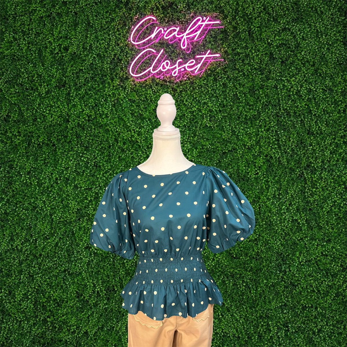 ENTRO Polka Dot Smocked Waist Peplum Top In Hunter Green