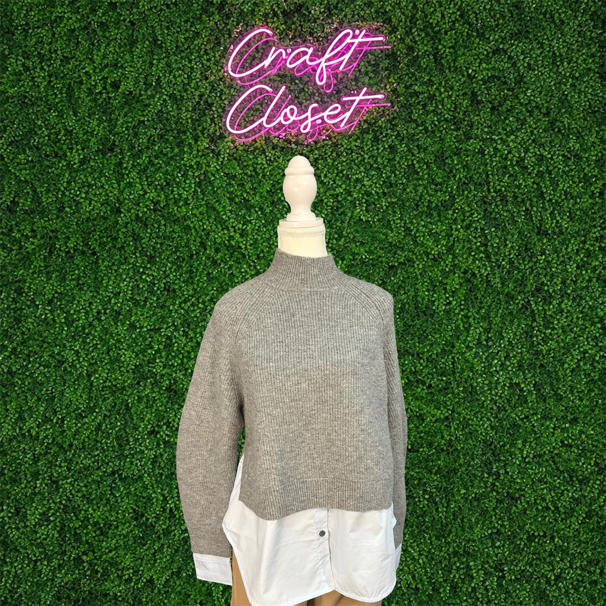 ENTRO Long Sleeve Sweater Combo Top In Heather Grey