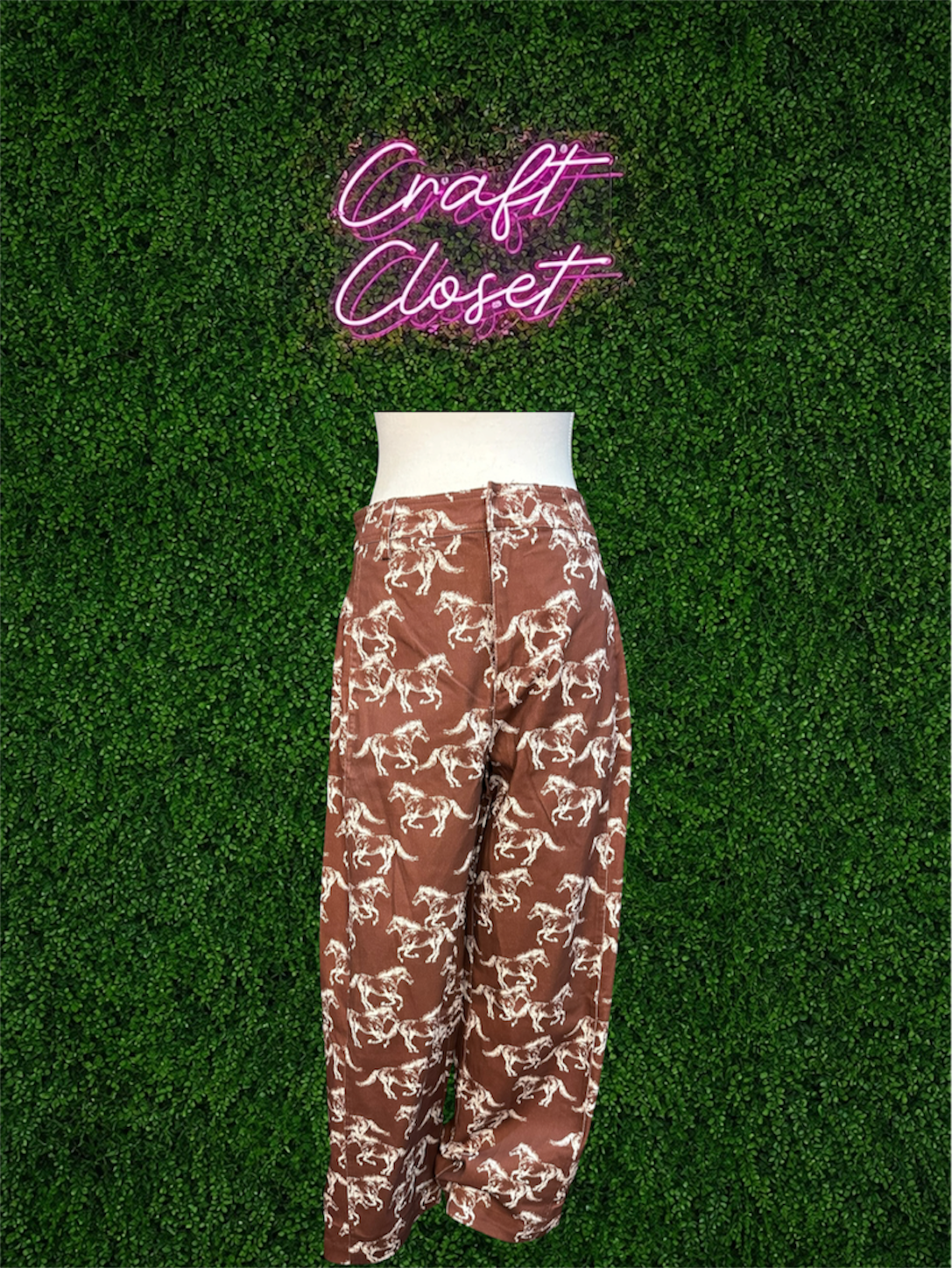 ENTRO Horse Printed Pant In Brown