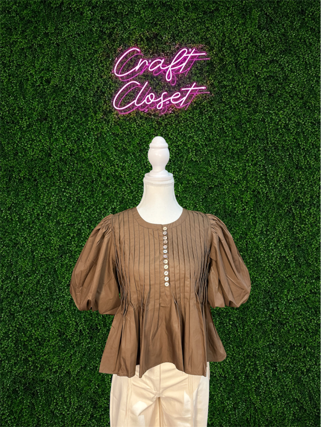 ENTRO Top In Brown