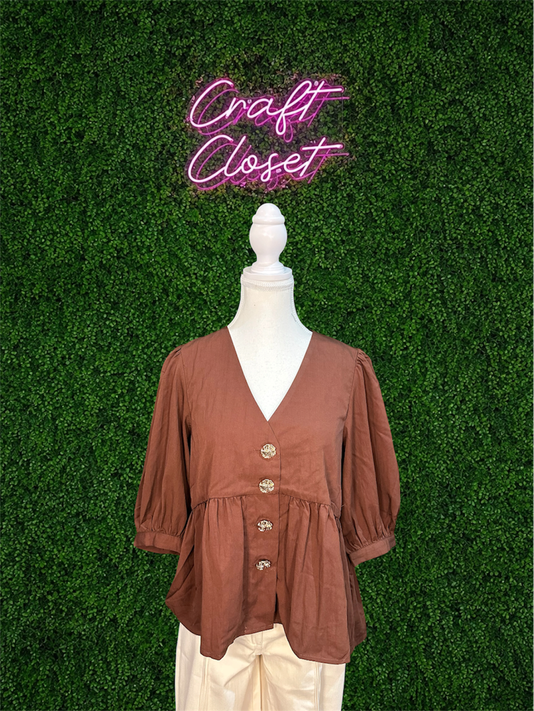 ENTRO Solid 3/4 Sleeve V Neck Top With Gold Button Detail In Cinnamon