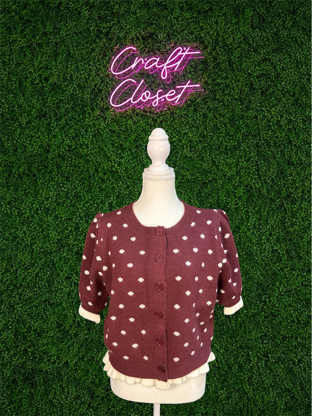 ENTRO Polka Dot Short Sleeve Sweater In Wine