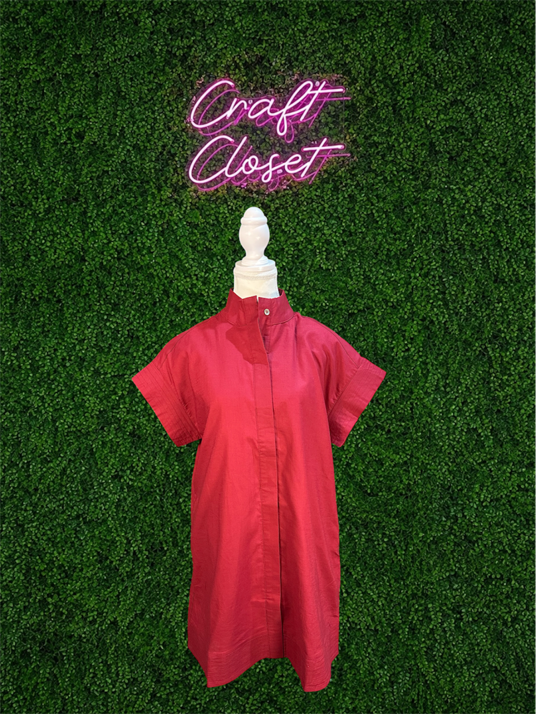 ENTRO Short Sleeve Mini Dress With Hidden Placket In Merlot