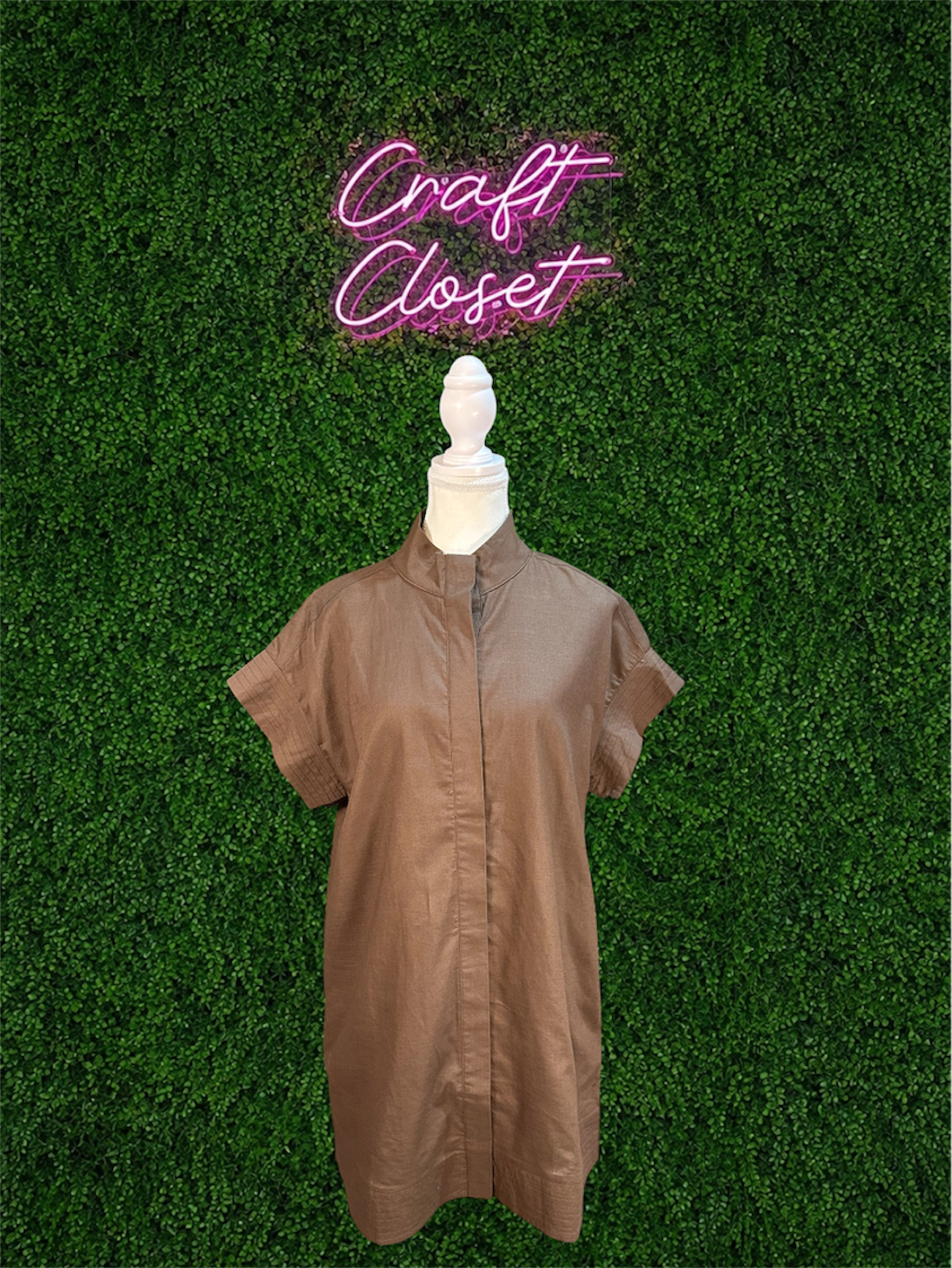 ENTRO Short Sleeve Mini Dress With Hidden Placket In Brown
