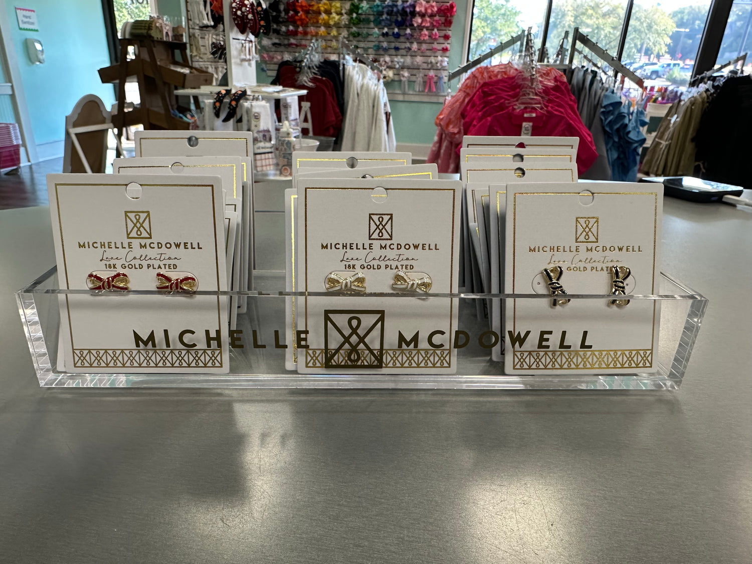 Mary Square- Earrings Luxe Bow Studs