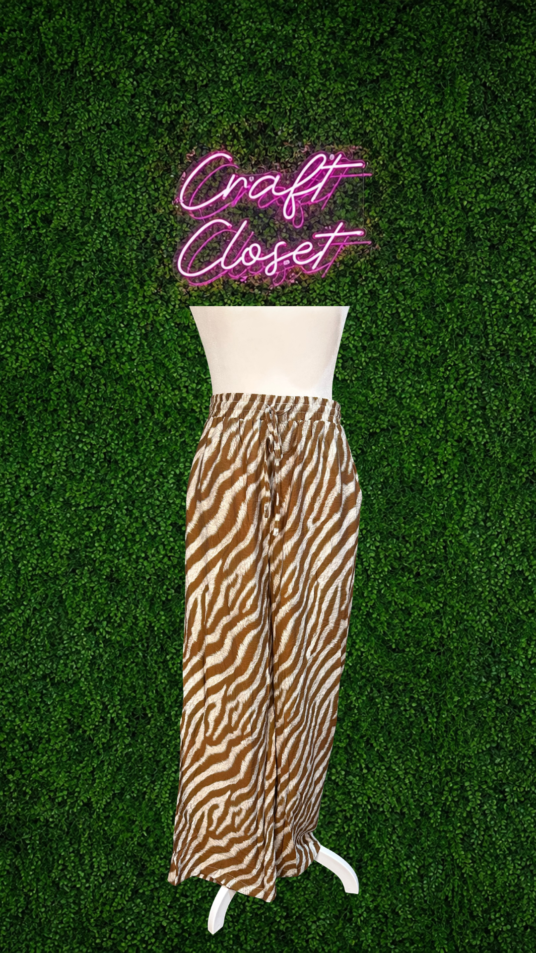 ENTRO Printed Pant In Camel
