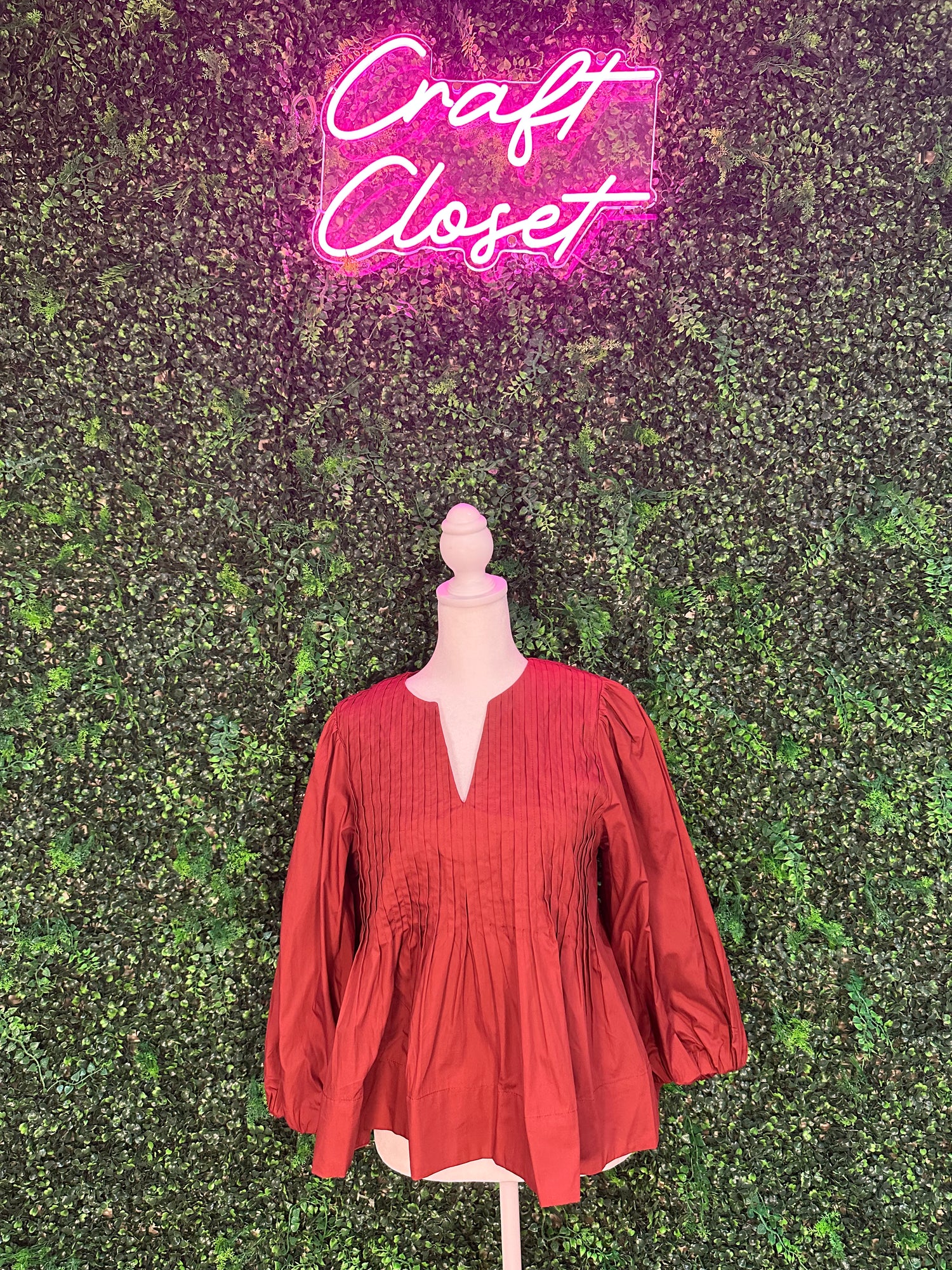 ENTRO 3/4 Balloon Sleeve Top With Pin Tuck Detail In Cognac