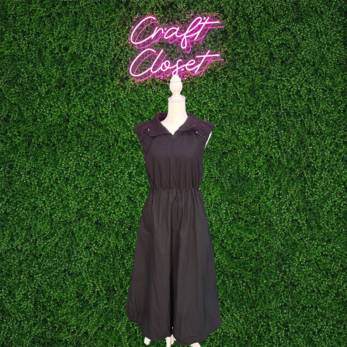 ENTRO Dress In Black