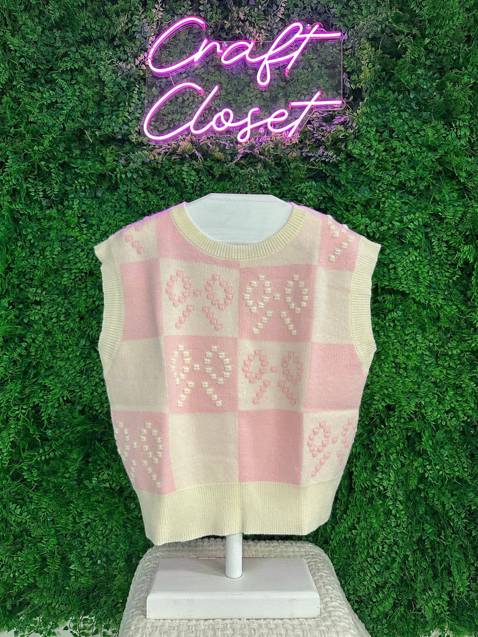 Barefoot Ladies #1504 Pink Preppy Bow Detail Checkered Sweater Vest