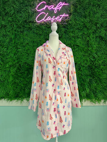 Barefoot Ladies #1452 Pink Chrismtas Twinkle Tree Print Shirt Sleep Dress