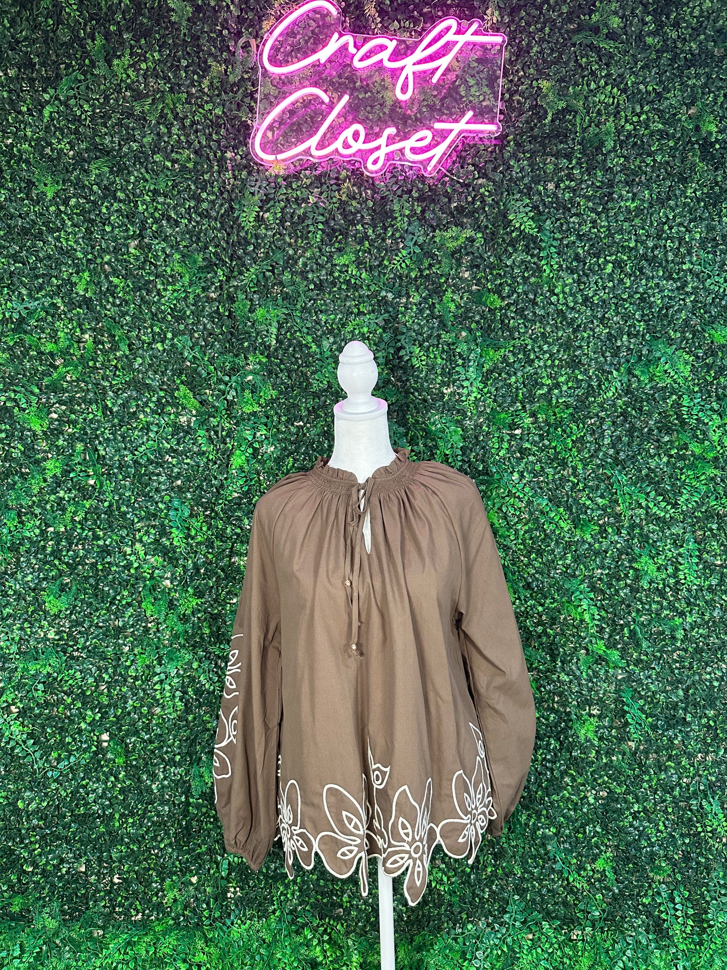 ENTRO Top In Brown