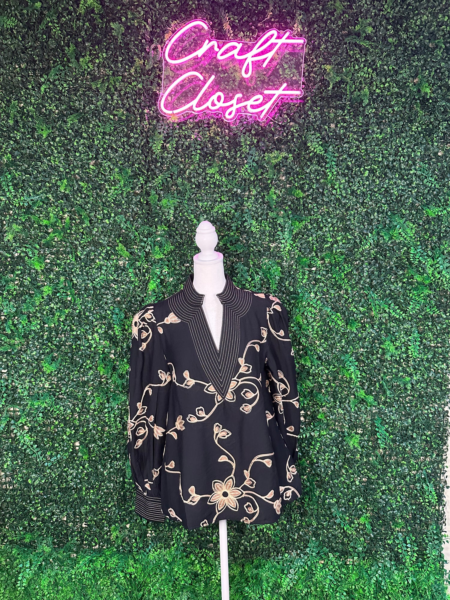 ENTRO Top In Black
