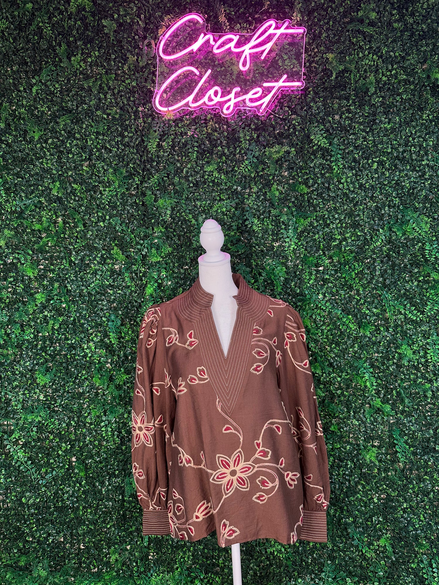 ENTRO Top In Brown