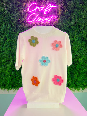 Barefoot Ladies #1099 White Cute Flower Applique Short Sleeve Sweater