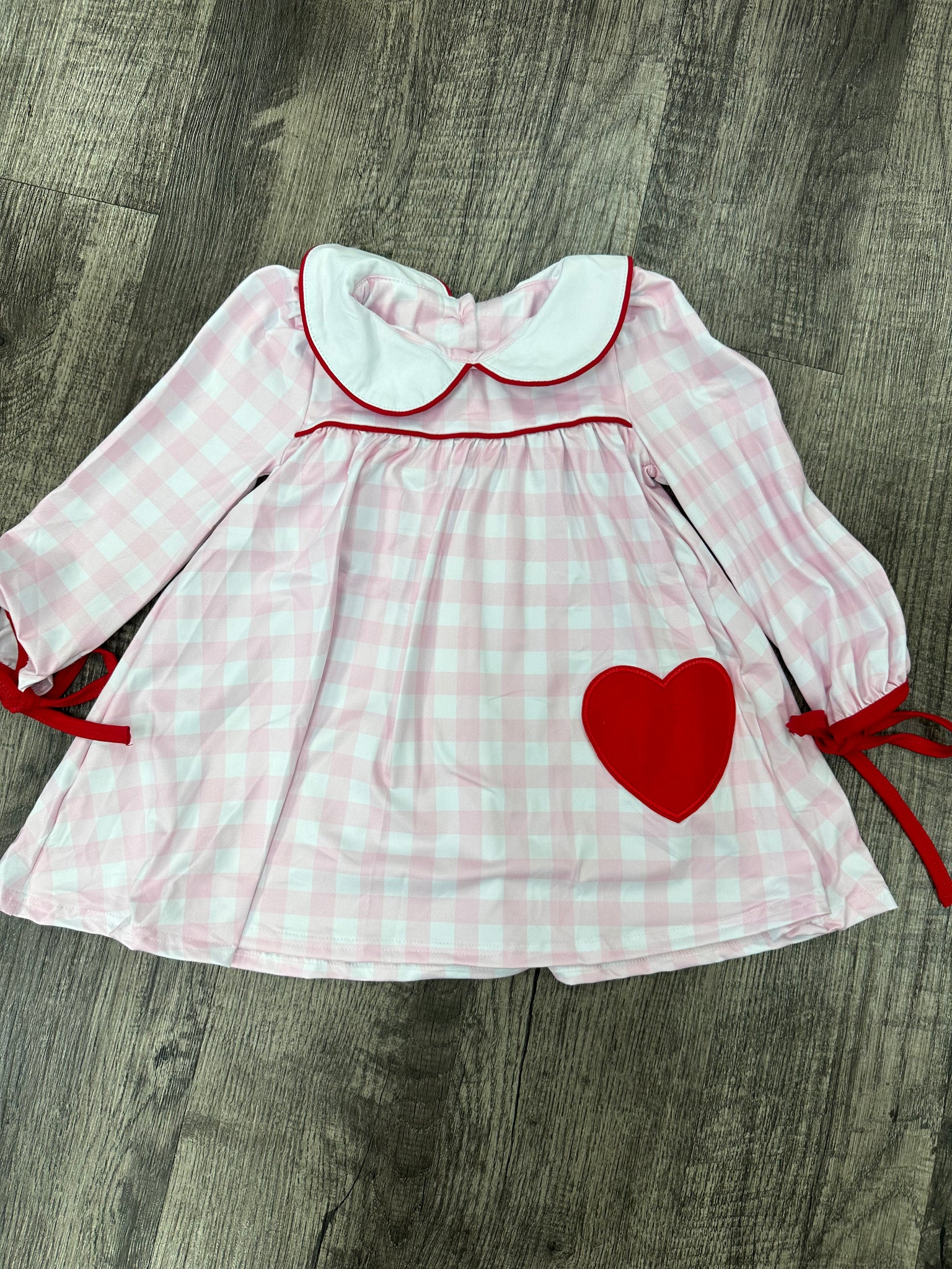 Barefoot Peter Pan Collar Heart Dress (Winter '24)