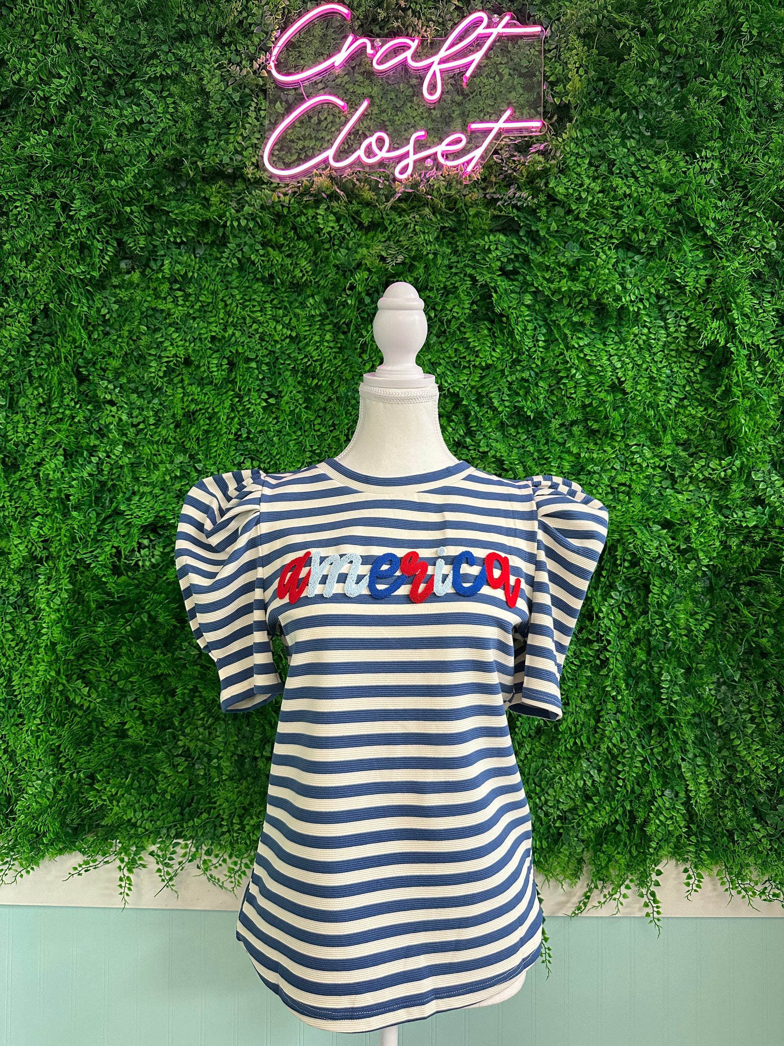 Barefoot Ladies #2026 Blue Stripe America Cursive Graphic Puff Sleeve