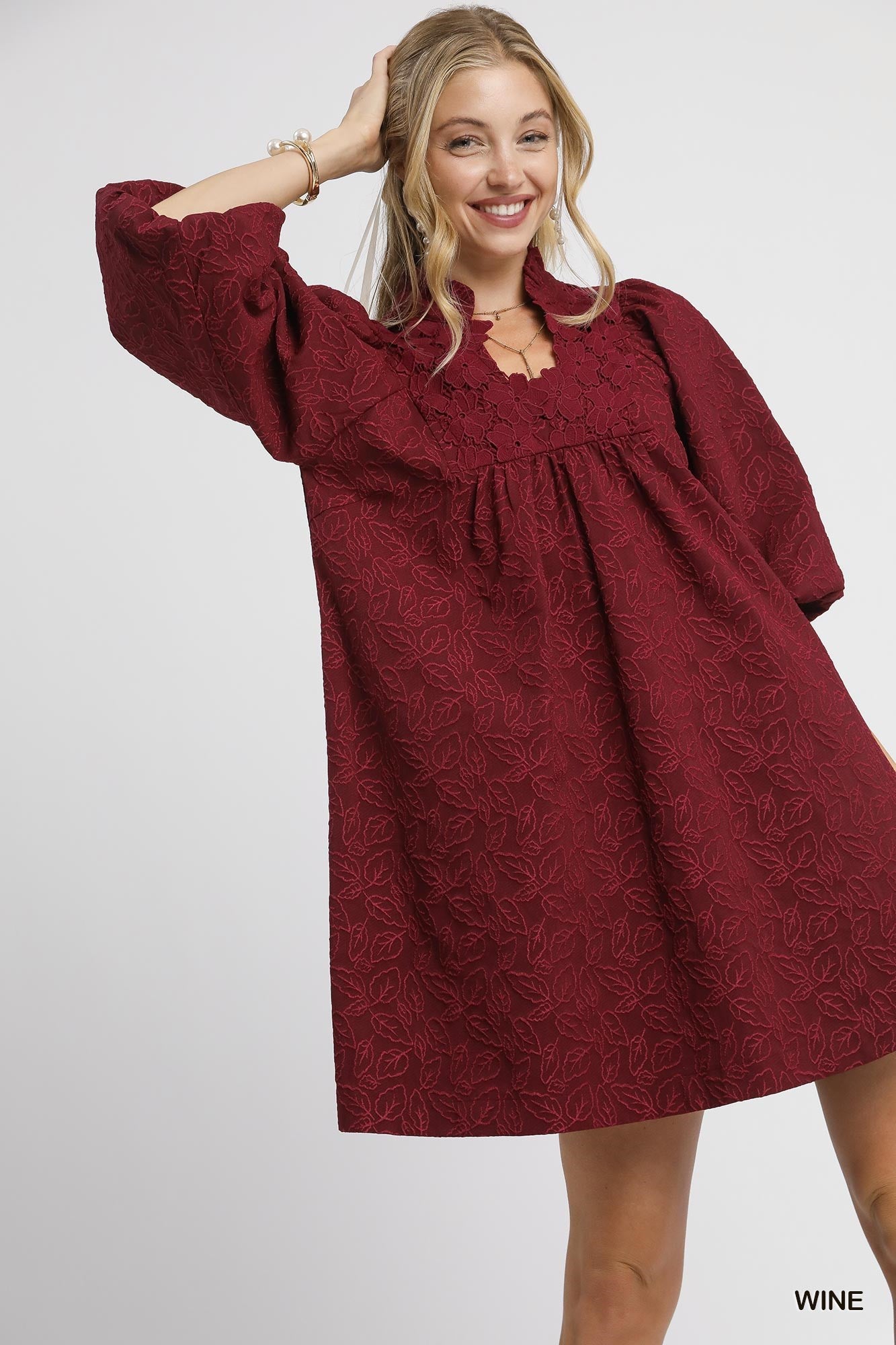 UMGEE Jacquard Lace 3/4 Sleeve Dress In Wine