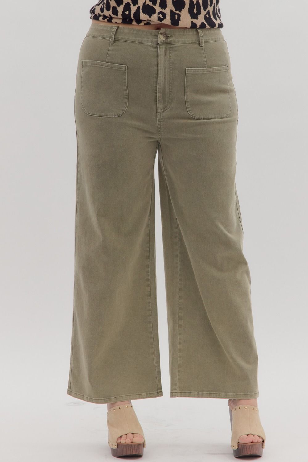 Entro Solid High Waist Patch Front Pockets In PLUS Sizes In Olive
