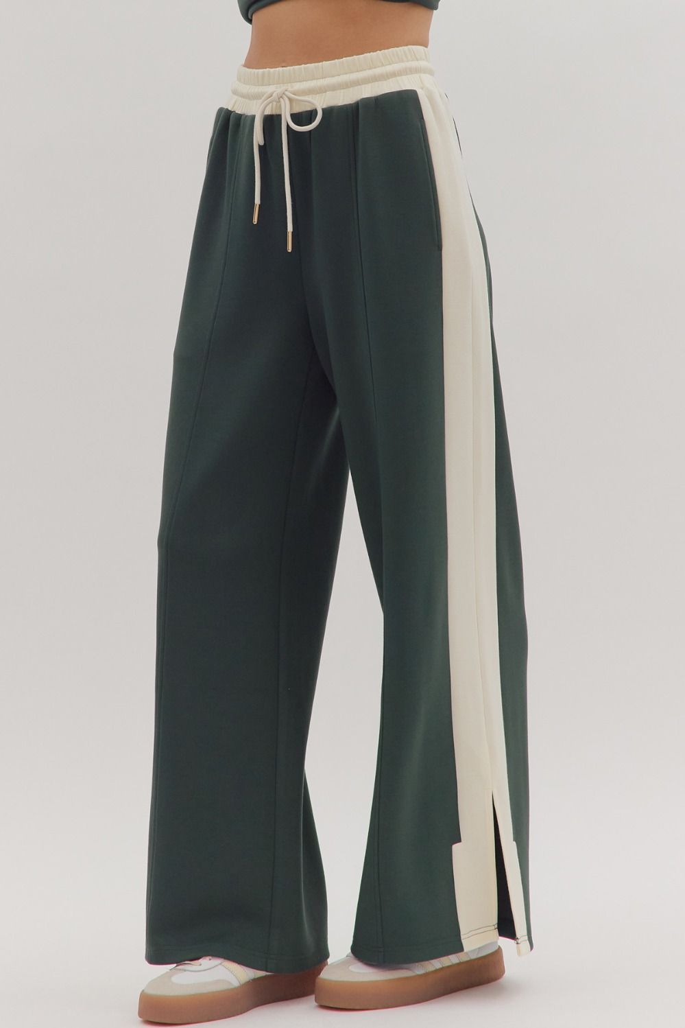 Entro Solid Wide Leg Knit Pants With Contrast Stripe In Dark Green