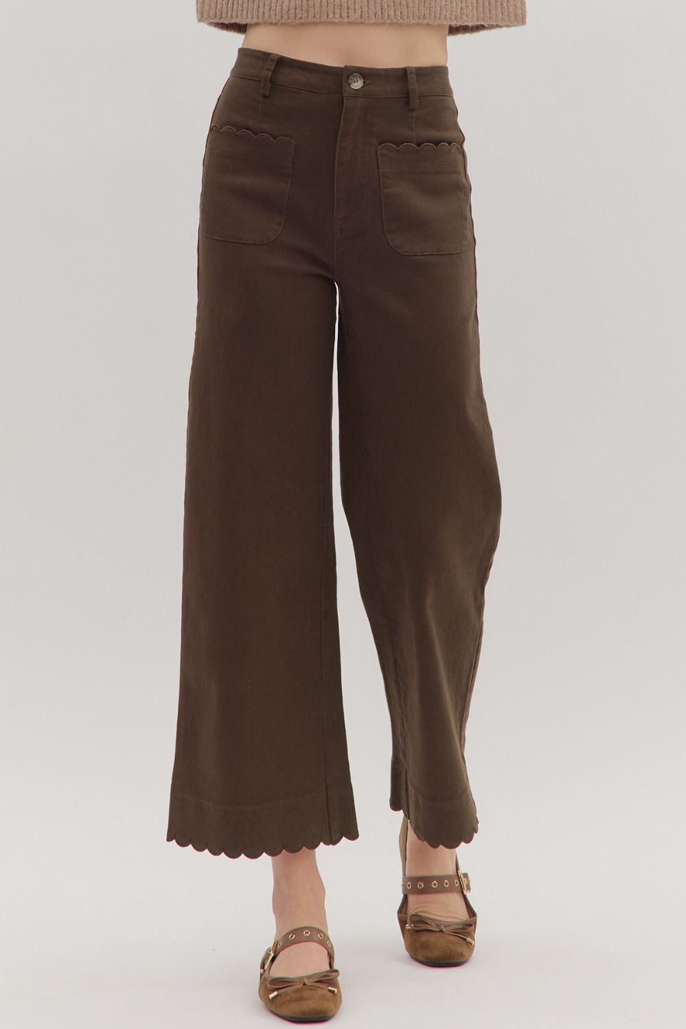 Entro Solid High Waist Pants With Scalloped Pocket And Hem In Brown