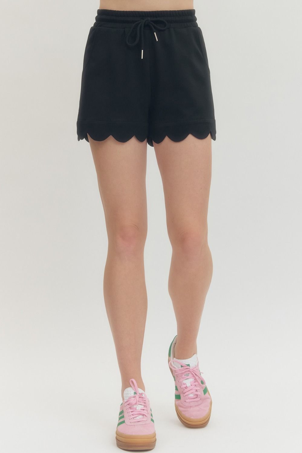 Entro Solid Scalloped Hem Knit Shorts In Black