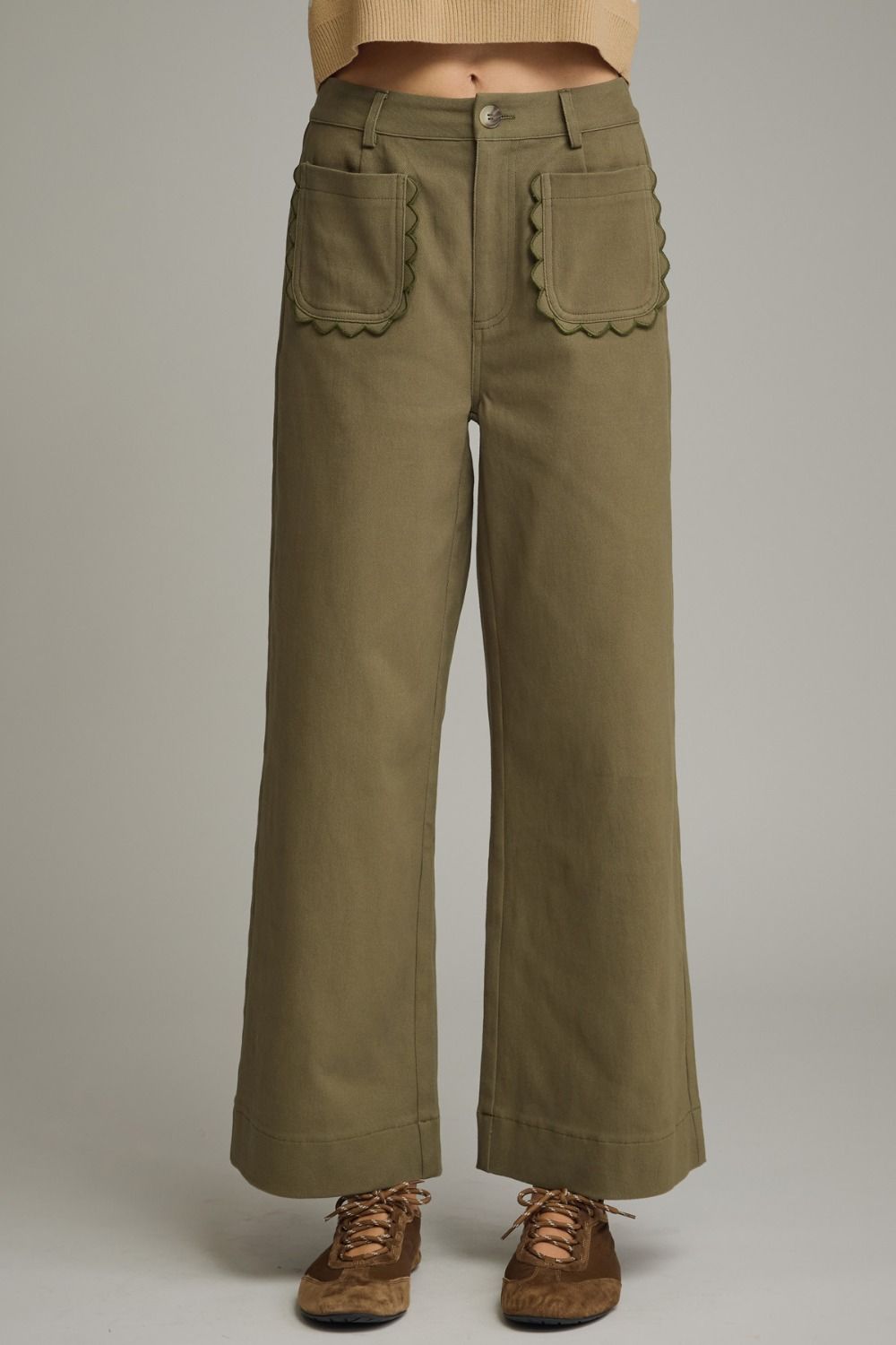 ENTRO Solid Pant With Scalloped Detail Pocket In Olive *COMING SOON*
