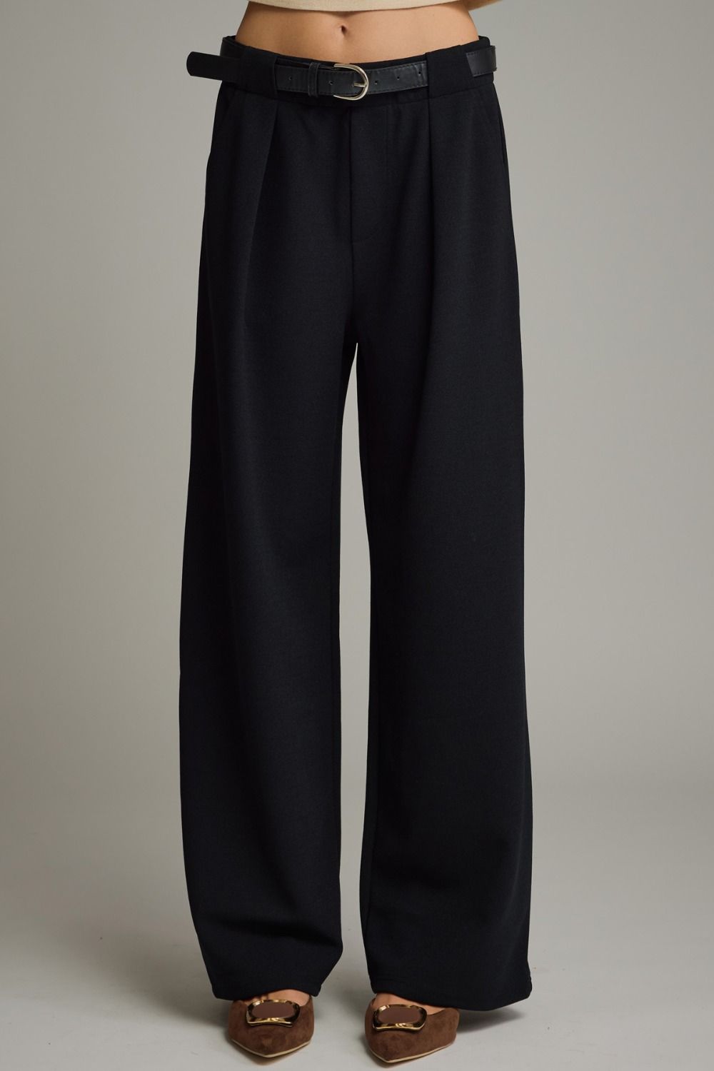ENTRO Solid Belted Wide Leg Pant In Black