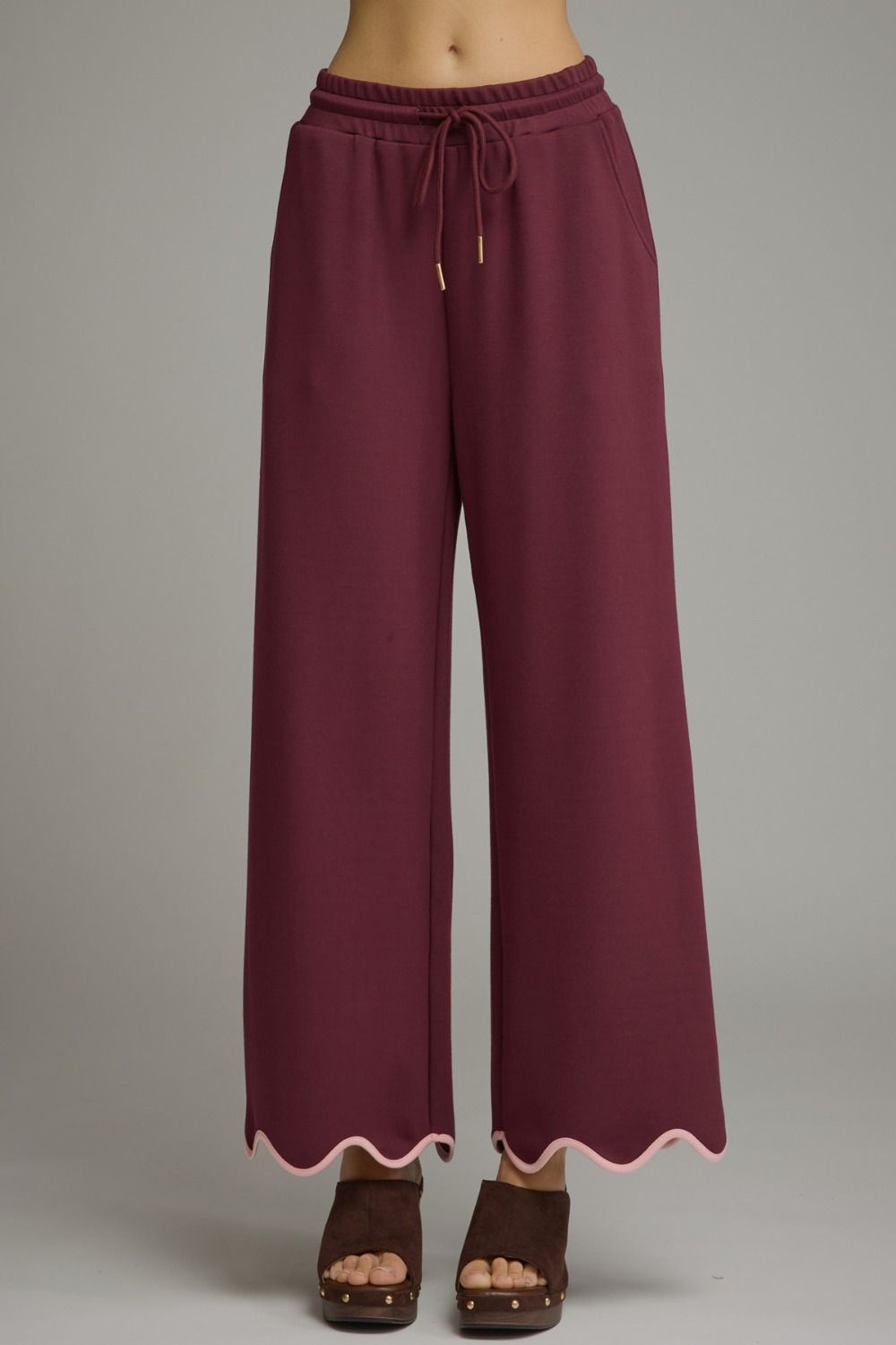 ENTRO Luxe Knit Pants With Scalloped Hem In Plum
