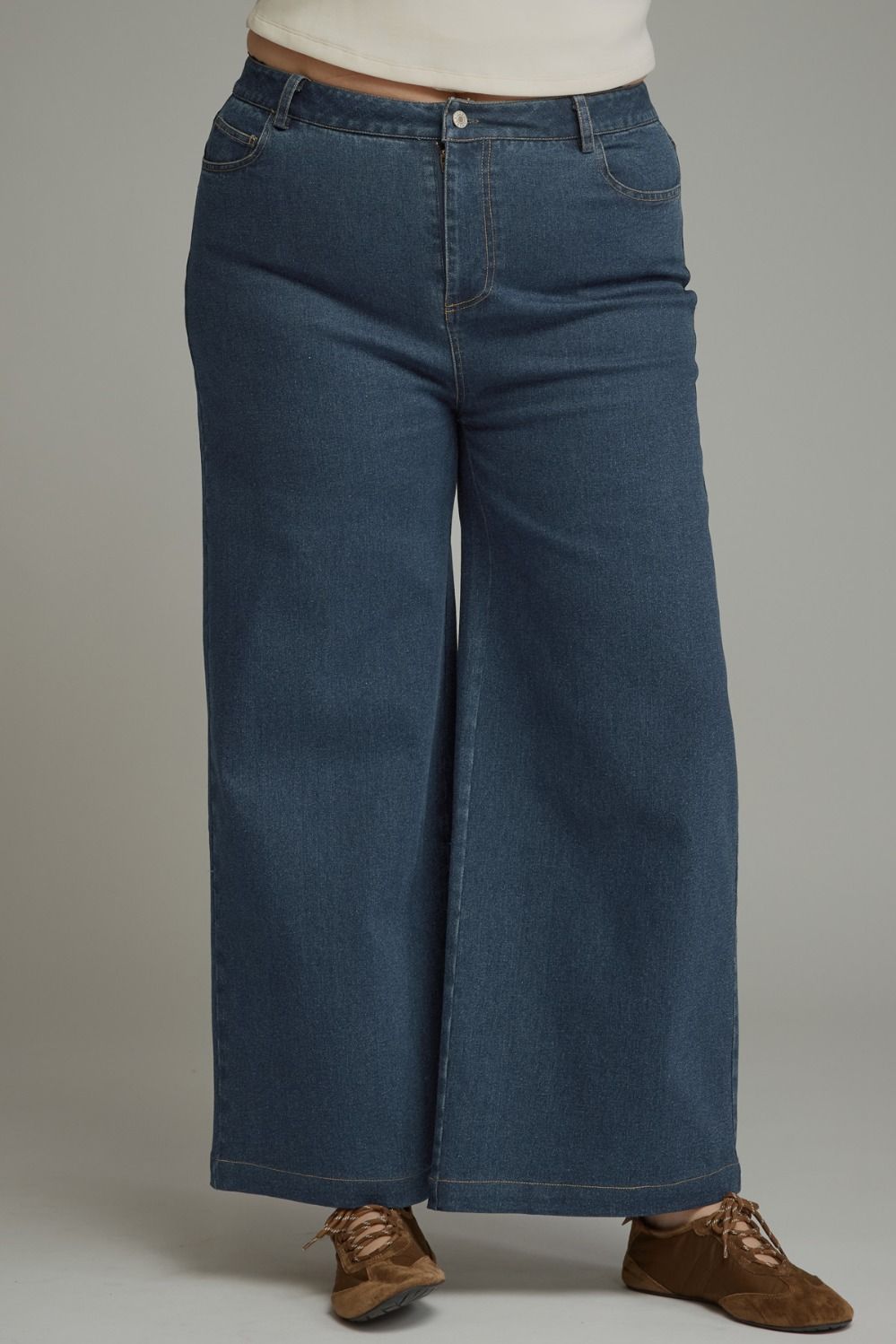 ENTRO Solid Cropped Pant In Denim PLUS Sizes *COMING SOON*