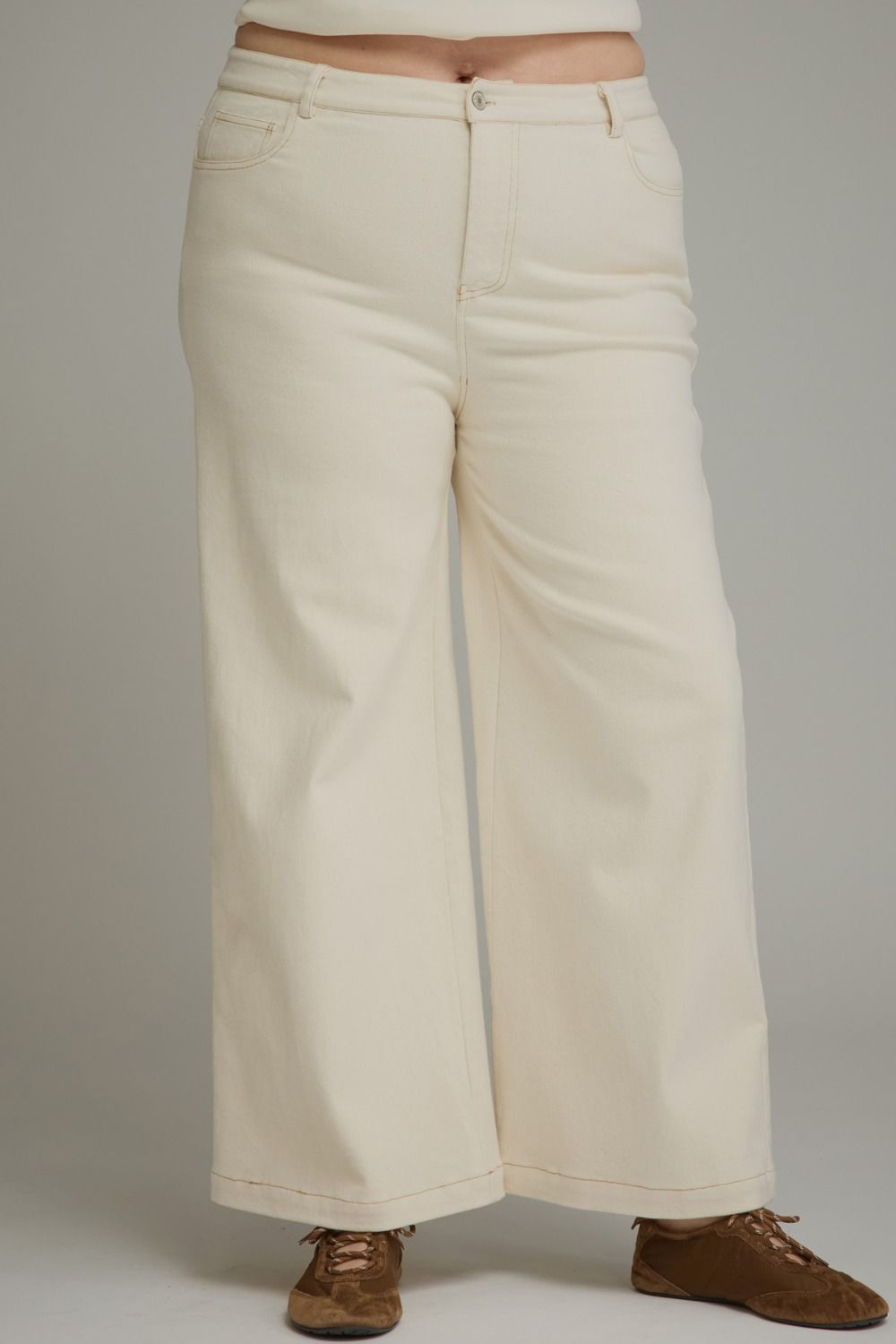 ENTRO Solid Cropped Pant In Ecru PLUS Sizes *COMING SOON*