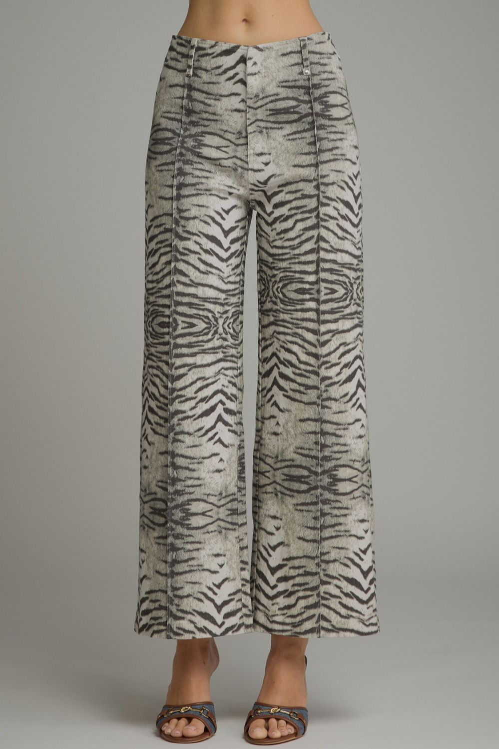 ENTRO Animal Print Pant In Grey *COMING SOON*