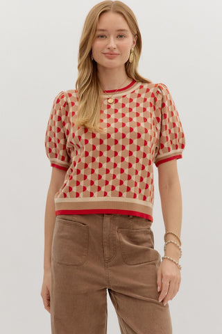 ENTRO Abstract Short Sleeve Sweater Top In Camel