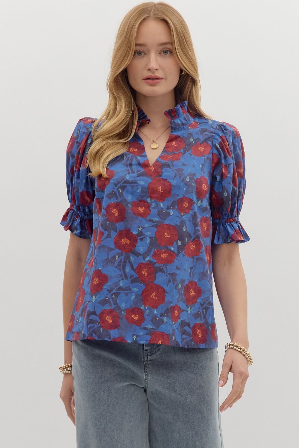 Entro Floral V Neck Top In Midnight
