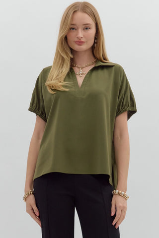 ENTRO Solid Split Collar Top In Olive