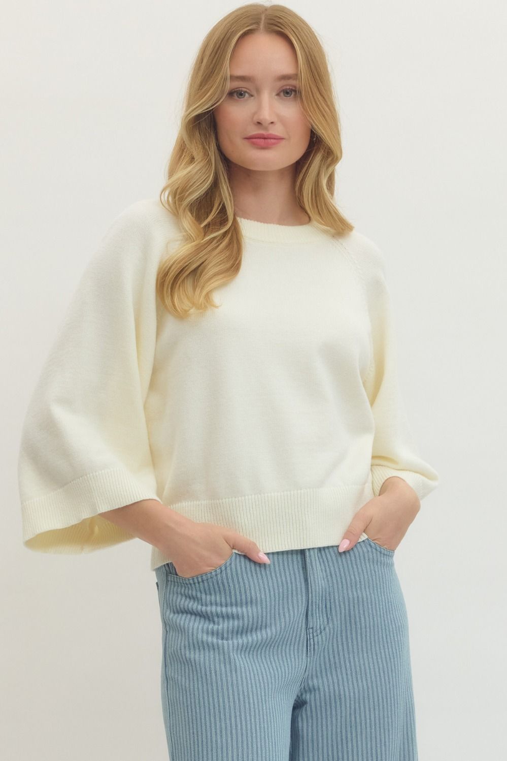 ENTRO Solid Raglan 3/4 Sleeve Sweater Top In Cream