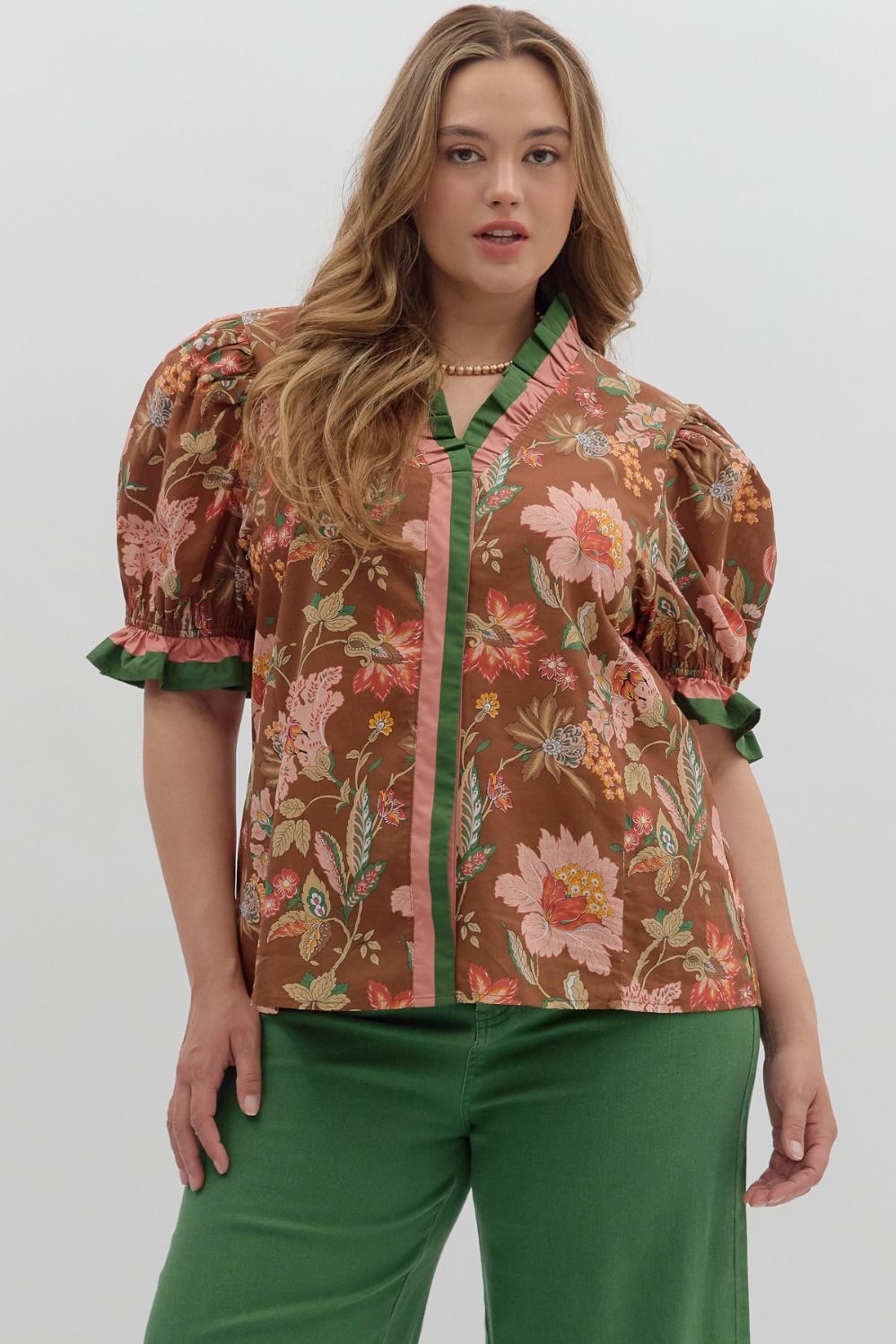 ENTRO Floral Puff Sleeve Accent Band Top in Brown PLUS Sizes