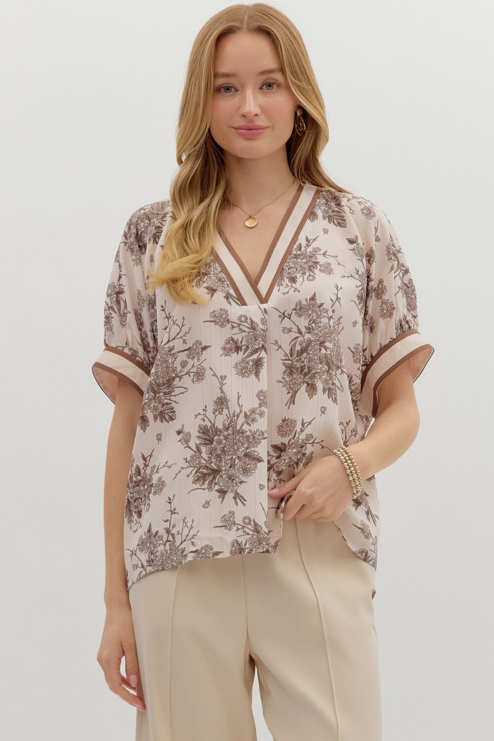 ENTRO Floral Short Sleeve Dolman Top In Mocha