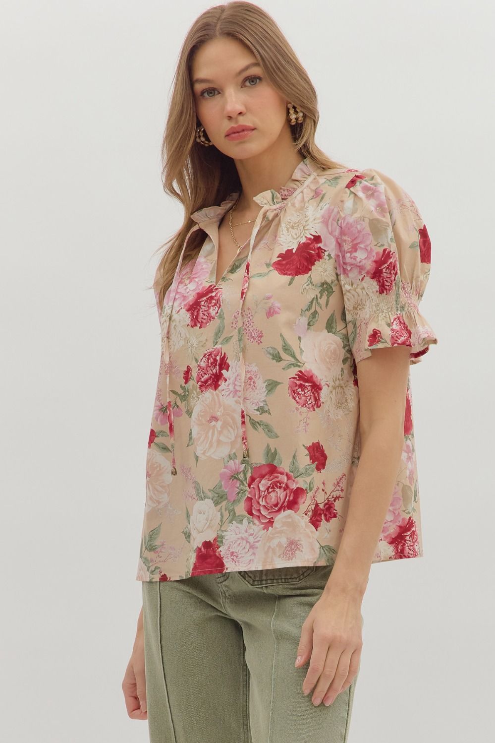 ENTRO Floral Smocked Sleeve V Neck Top In Sand