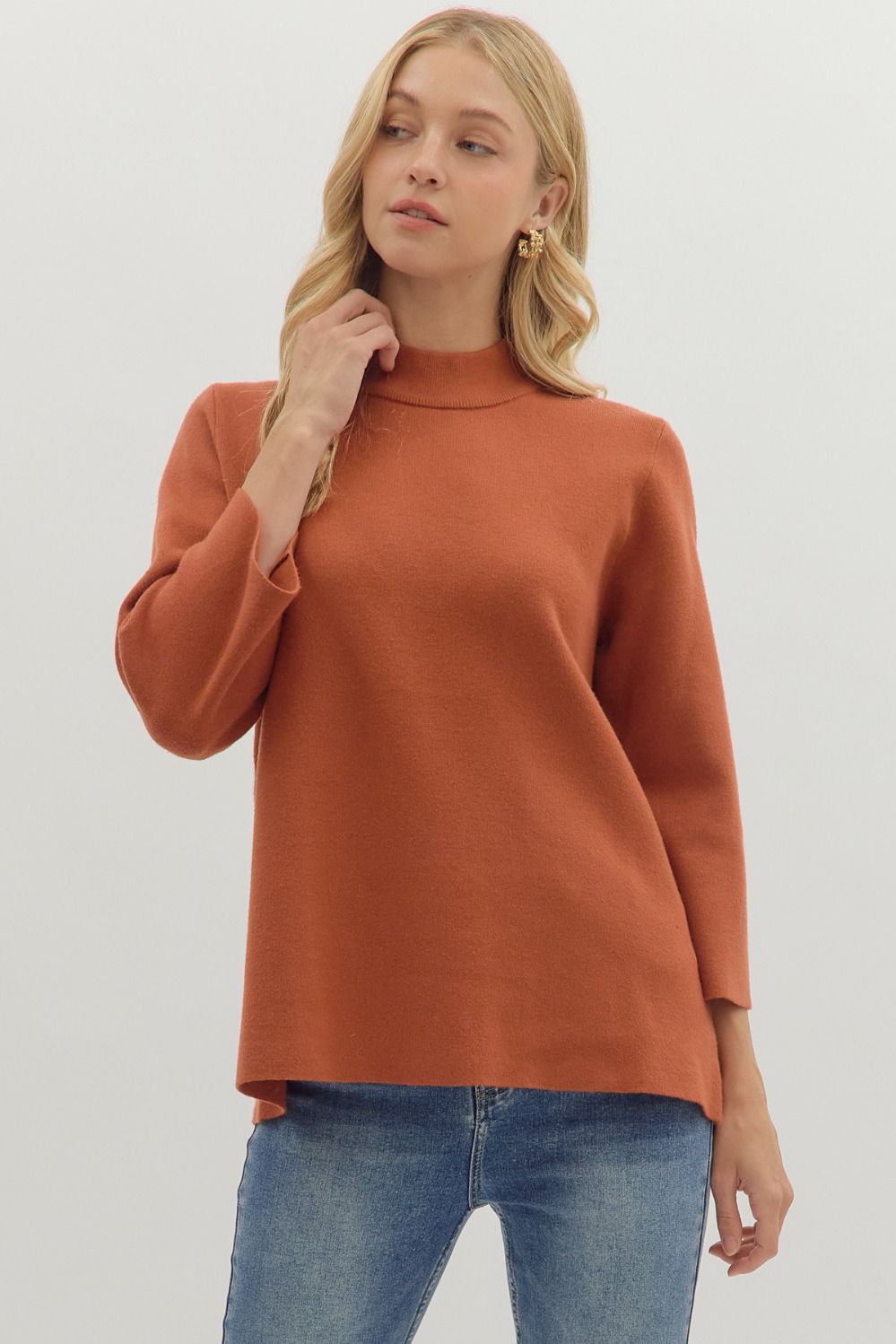 Entro Solid Mock Neck 3/4 Sleeve Sweater In Pumpkin