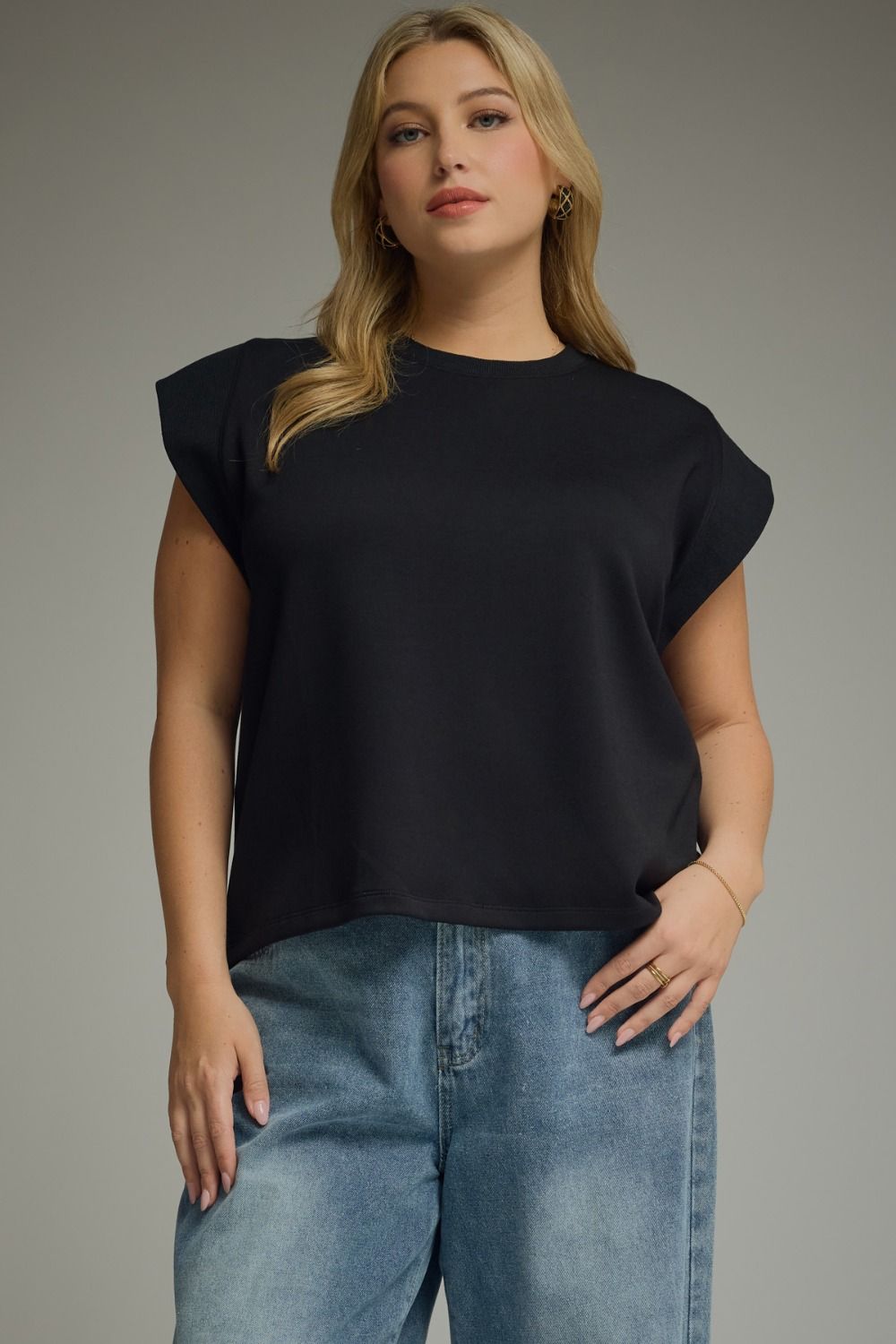 ENTRO Solid Round Neck Cap Sleeve Top In Black PLUS Sizes