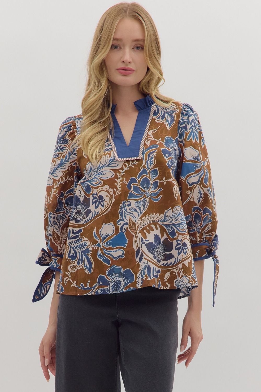 Entro Floral 3/4 Sleeve Top With Contrast Trim in Brown