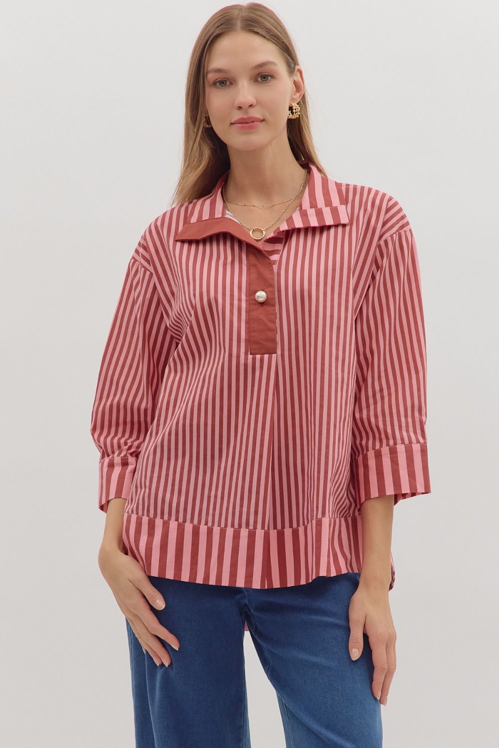 Entro Stripe Print 3/4 Sleeve Top With Wide Collar In Burgundy
