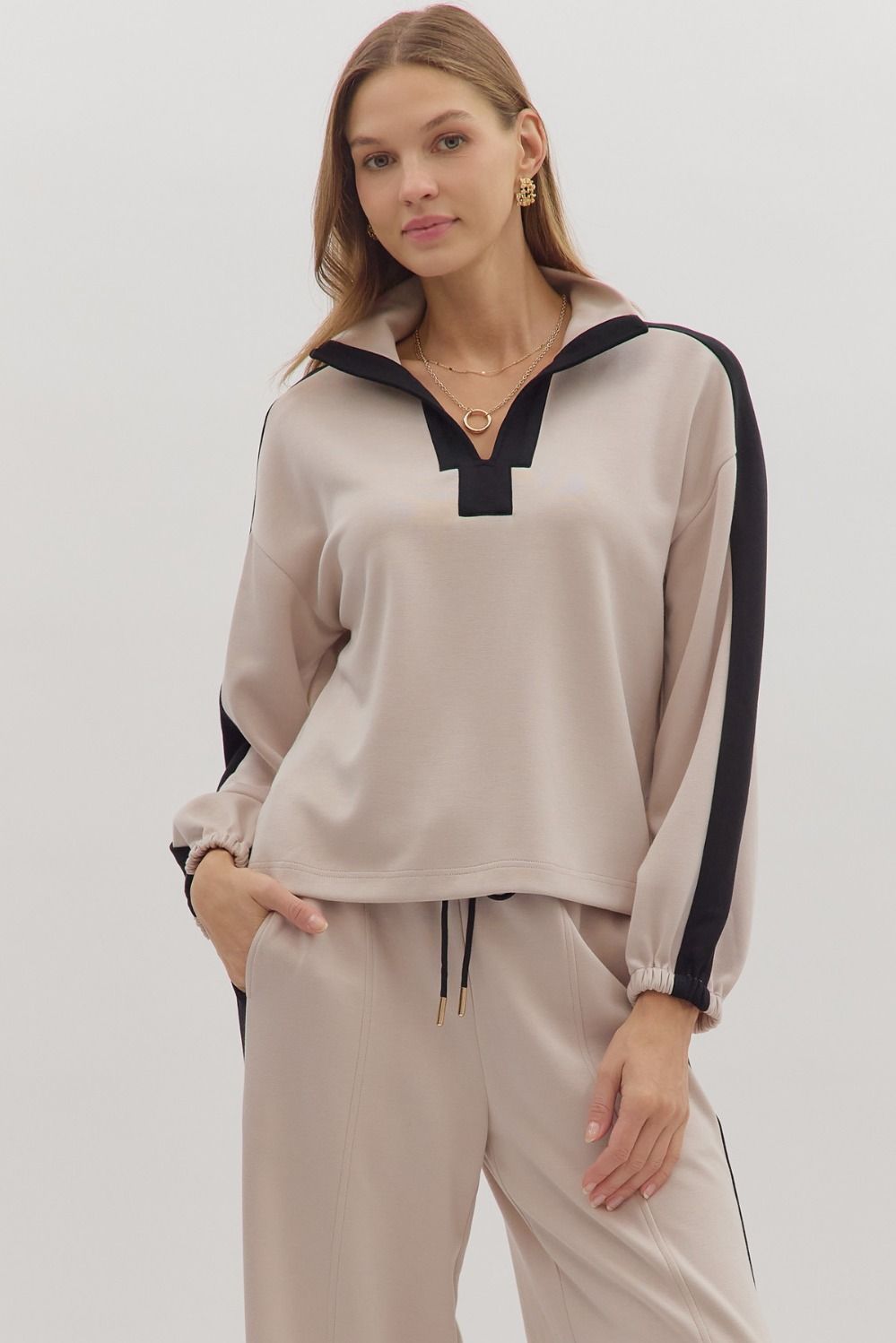 Entro Solid Long Sleeve Knit Top With Contrast Stripe In Oatmeal