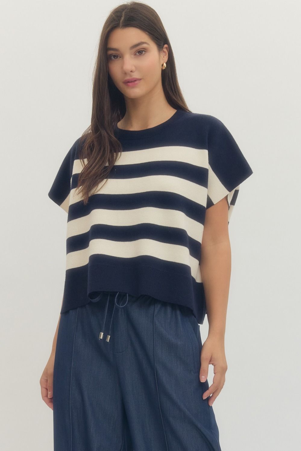 Entro Short Sleeve Knit Top With Bold Stripes In Navy
