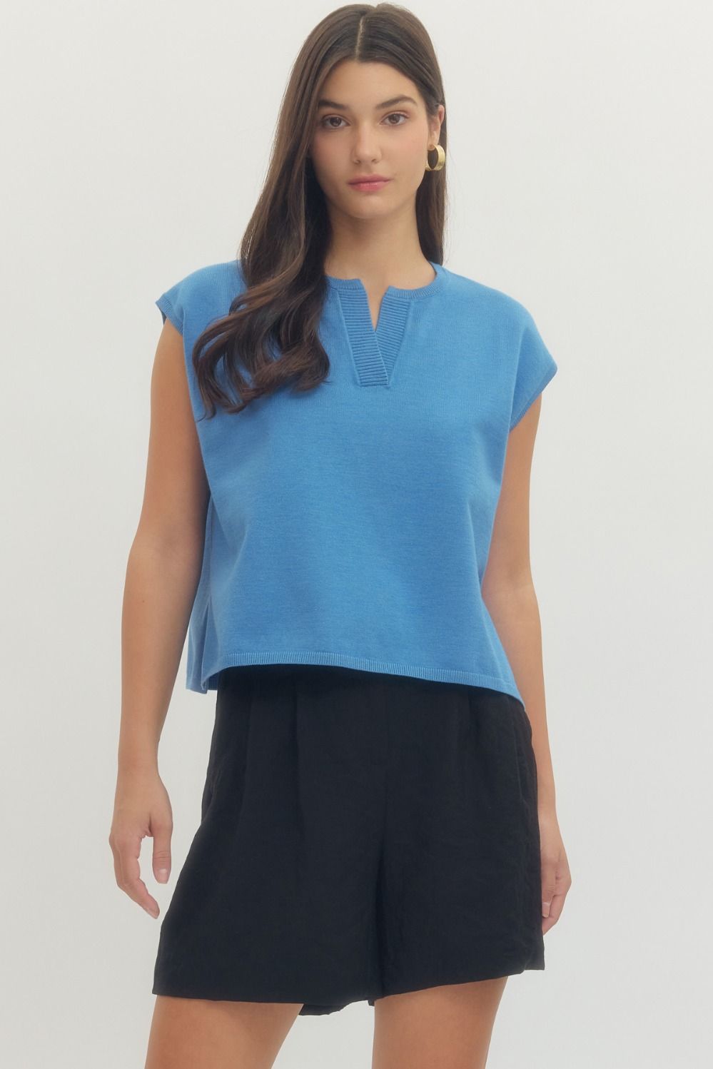 Entro Short Sleeve Knit Top With Ribbed V Neck In Blue