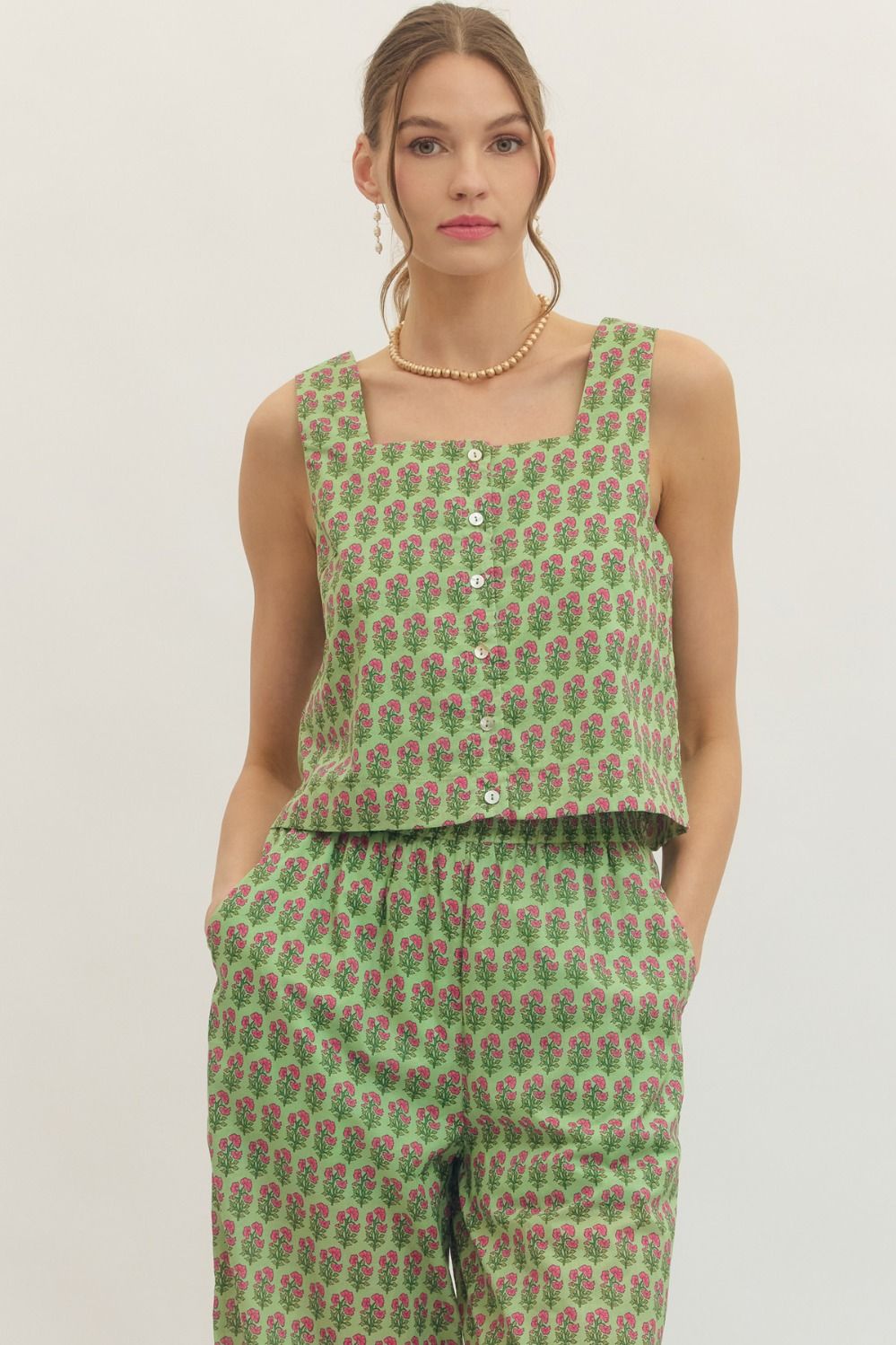 ENTRO Botanical Print Sleeveless Top In Green