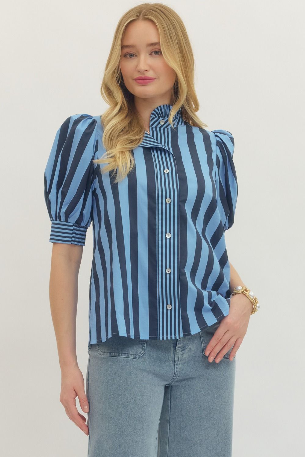 ENTRO Striped Print Short Sleeve Puff Top In Navy