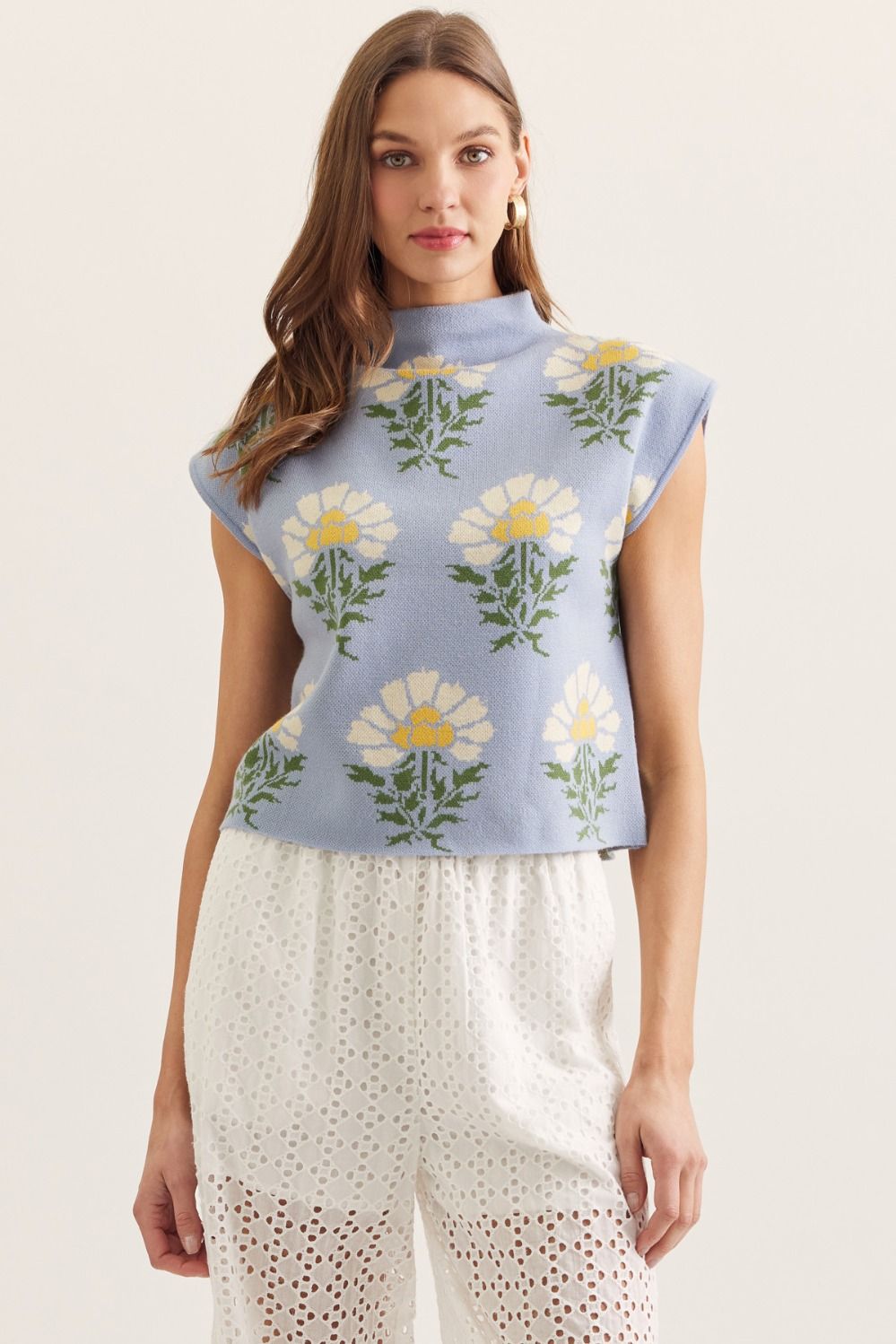 ENTRO Botanical Print Sleeveless Mock Neck Top In Chambray